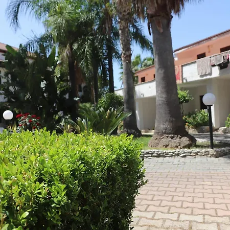 Two-room With Swimming Pool And Breakfast Included, 2 Km From Tropea Bed & Breakfast Fitili