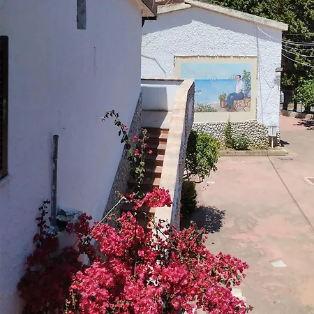 Bed & Breakfast Two-room With Swimming Pool And Breakfast Included, 2 Km From Tropea Fitili