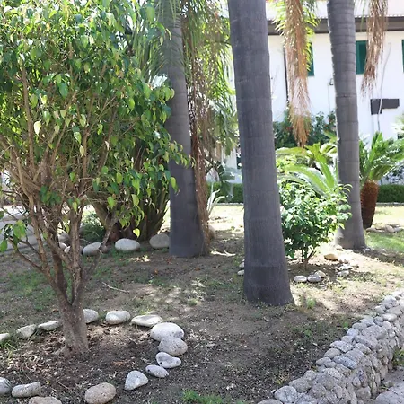 Two-room With Swimming Pool And Breakfast Included, 2 Km From Tropea